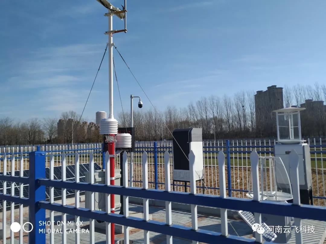 云飞科技在农科院示范基地建设的病虫害观测站