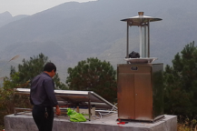 沙雅县利用虫情测报灯观测棉花虫害情况